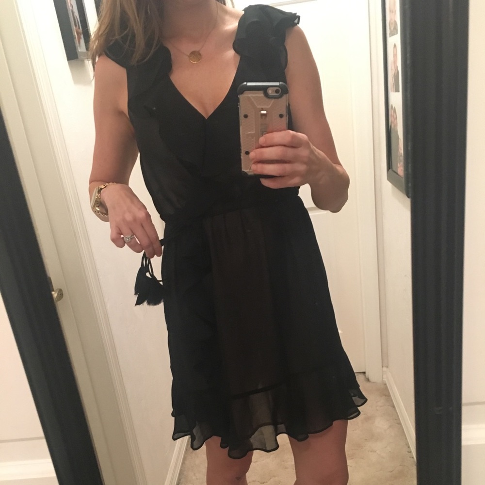 Chelsea & Violet nude & black dress small